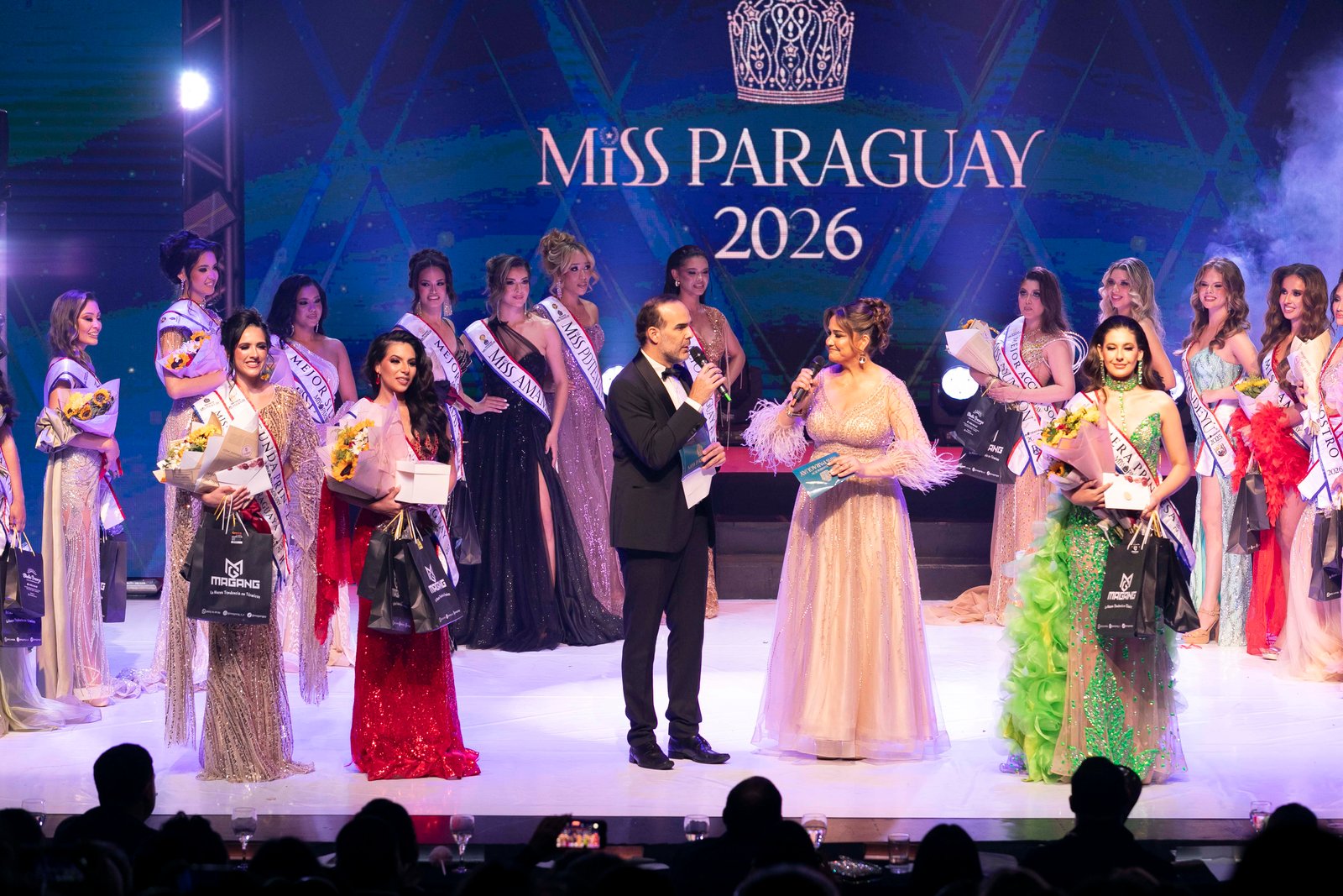 El despertar de la elegancia guaraní en Europa: Cómo las jóvenes paraguayas están conquistando las grandes pasarelas y redefiniendo el éxito en España imagen complementaria